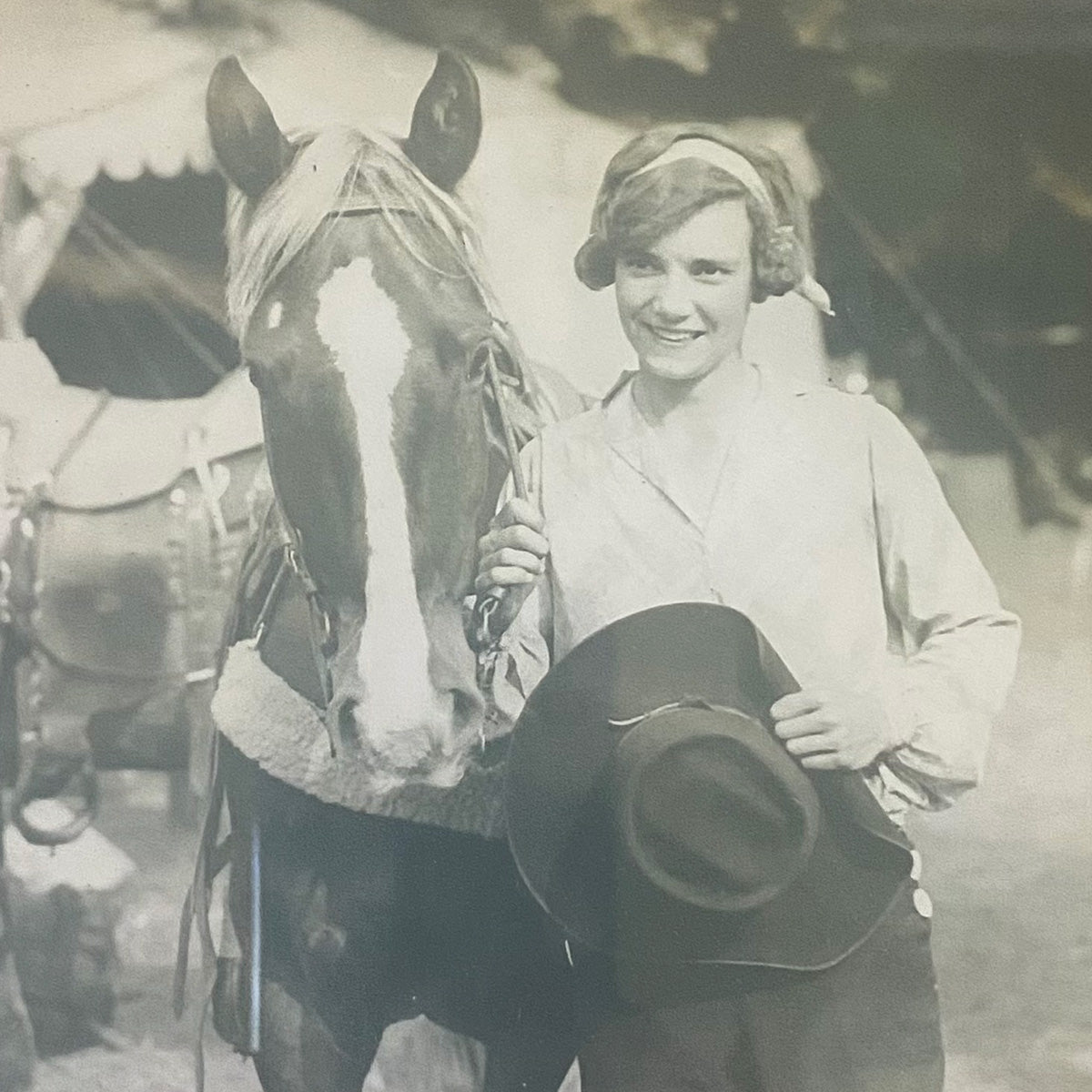 Eleanor McClintock Williams' with horse